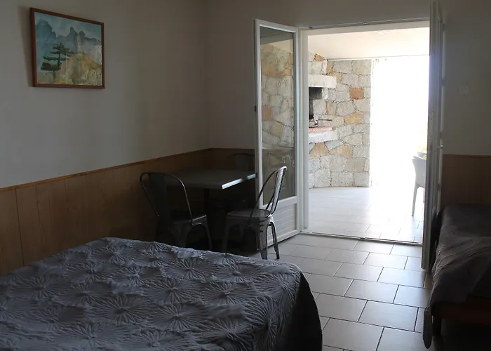 Aparthotel Les Pavillons Du Belvedere 4*